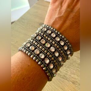 Beautiful silver tone elastic cuff gem stone rhinestone bracelet boho gypsy vibe